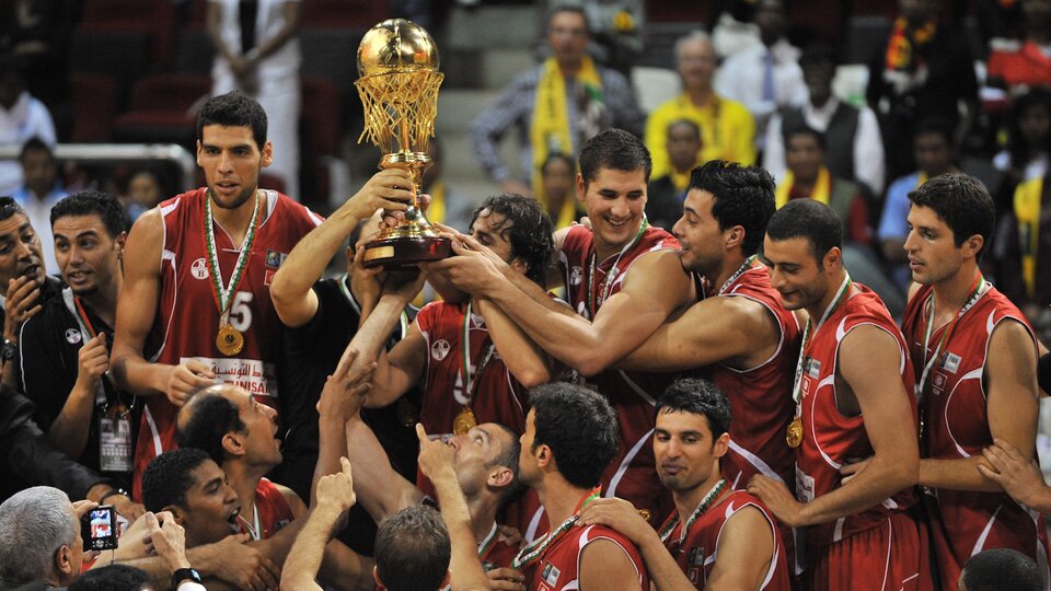 Tunisia book their place for London 2012
