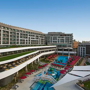 The Sense De Luxe Hotel