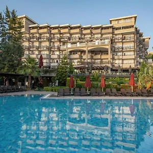 Justiniano Deluxe Resort