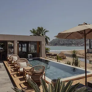 En Vie Beach Boutique Hotel - Adults Only