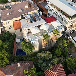 Bacchus Pension