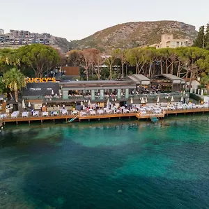 Unique Life Style Hotel