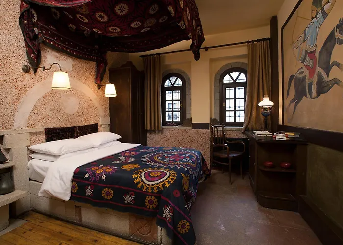 Hotel Empress Zoe