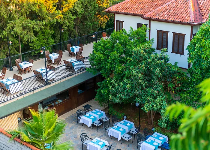 Castle Old Town Hotel