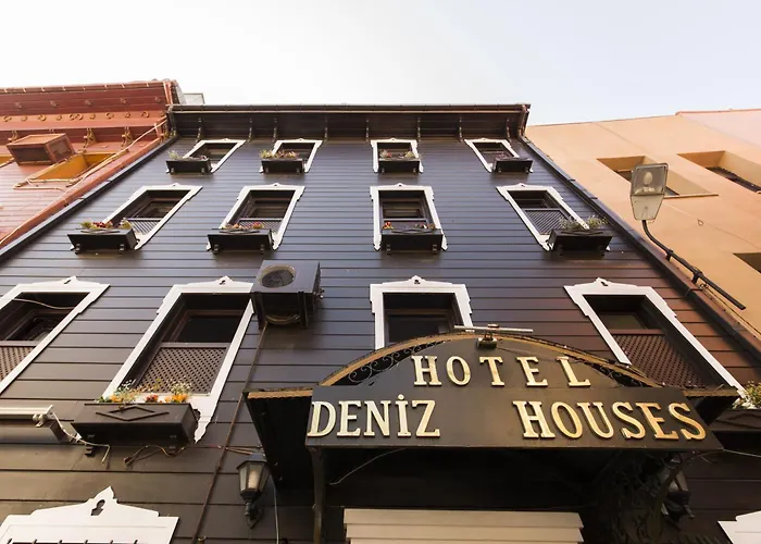 Deniz Houses