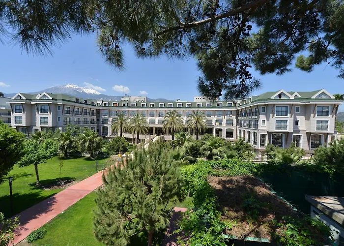 Lucida Beach Hotel