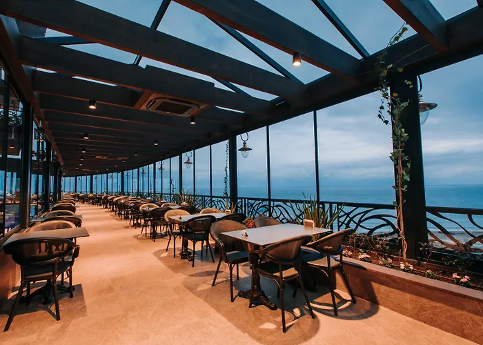 Peerless Villas Hotel