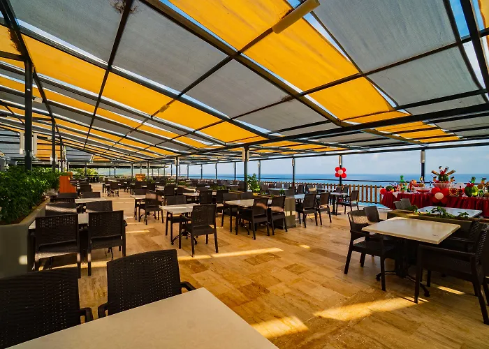 Senza Garden Holiday Club