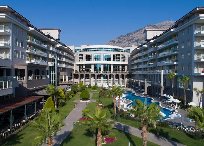 Akra Kemer