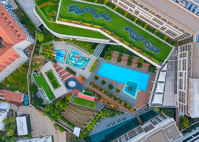 The Sense De Luxe Hotel