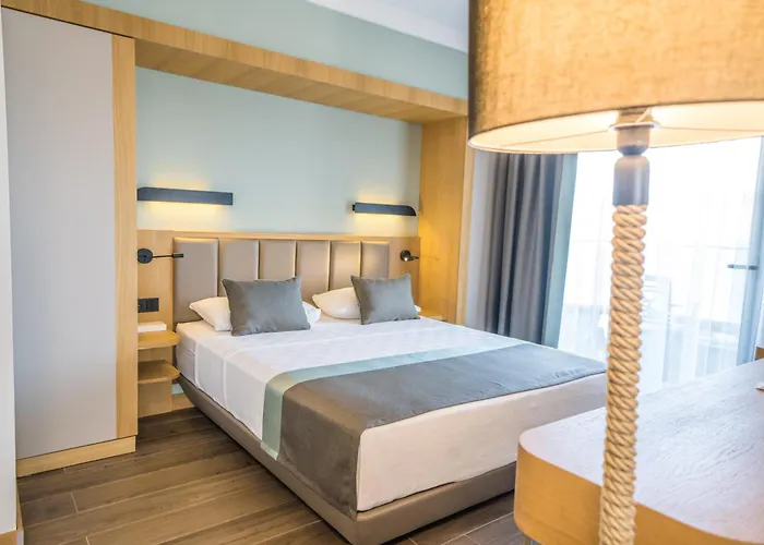 Premier Nergis Beach & Spa