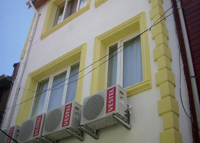 Bereket Traveler Hotel