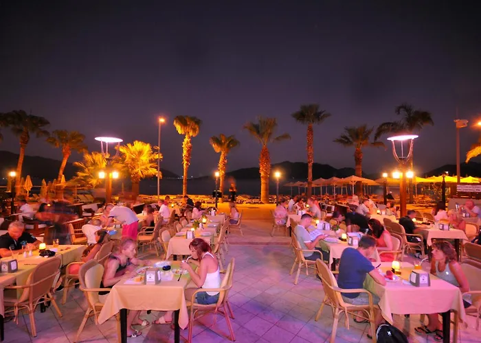 Maris Beach Hotel