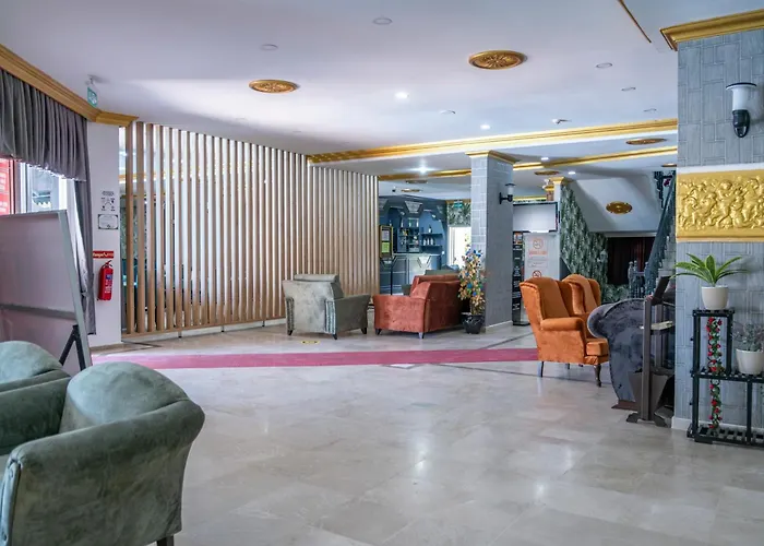Mustis Royal Plaza Hotel