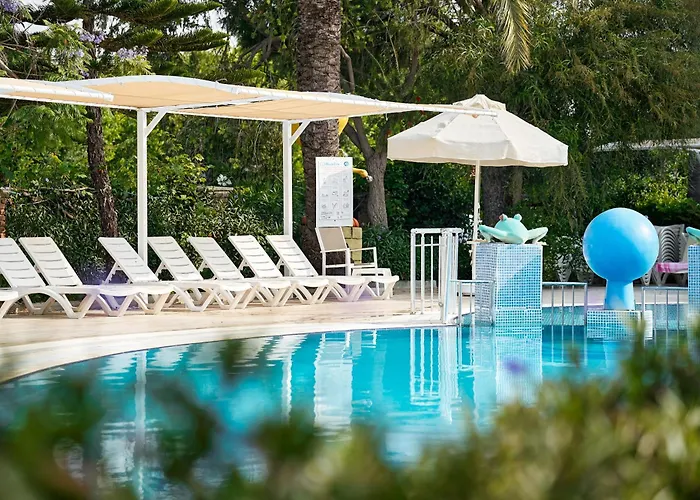 Seaden Corolla Hotel
