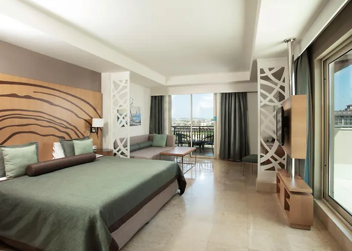 Paloma Oceana