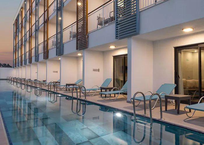 Arcanus Hotels Trendline Side