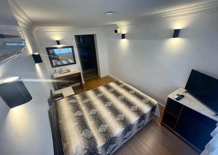 Hanedan Hotel