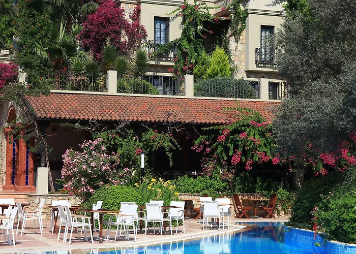 Zeytinada Hotel