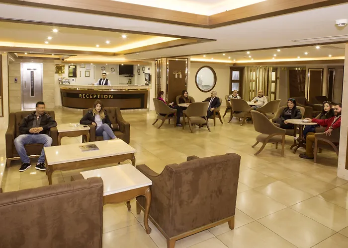 Martinenz Hotel Old City