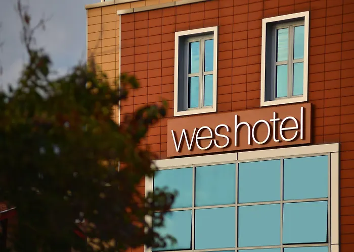 Wes Hotel
