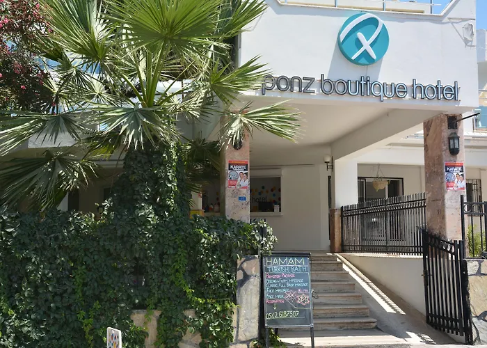 Ponz Hotel