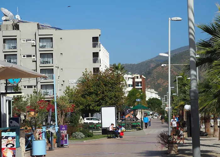 Yunus Beach Hotel