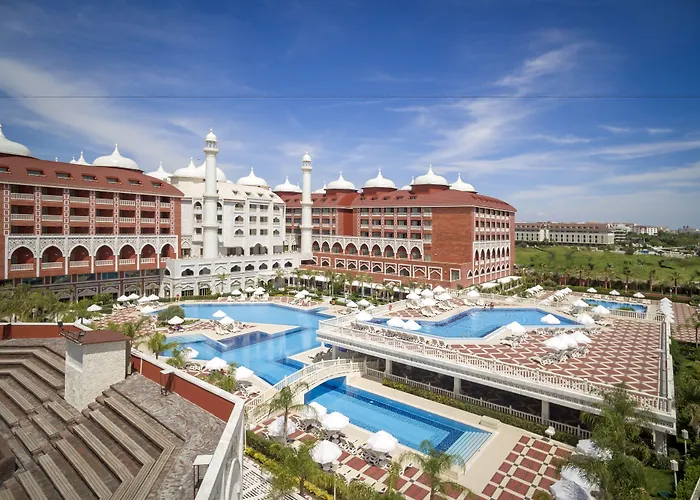 Royal Taj Mahal Hotel