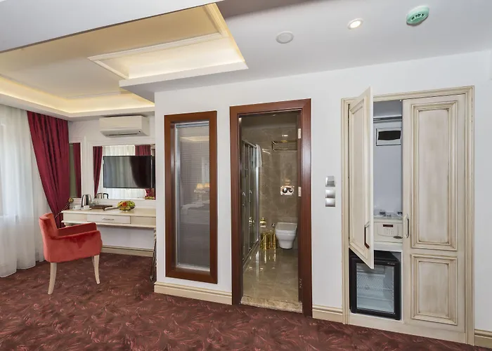 Escardin Hotel