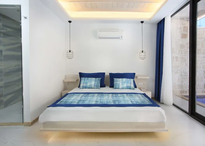 Nur Beach Hotel