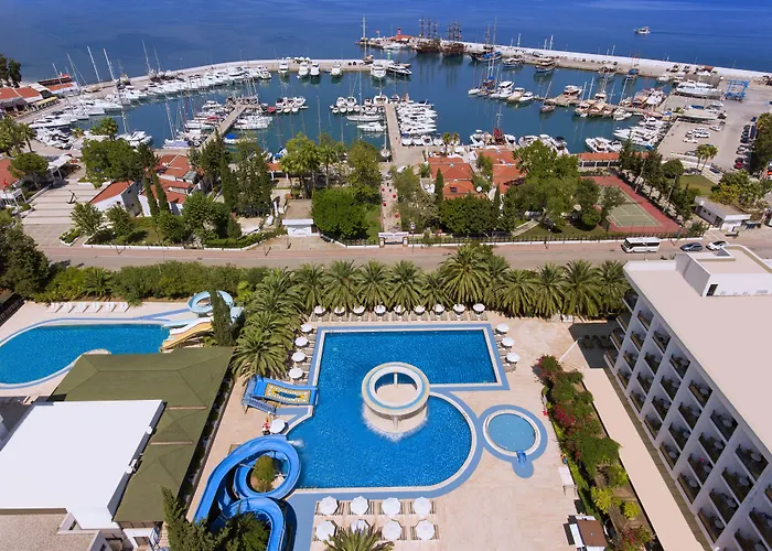 Ozkaymak Marina Hotel
