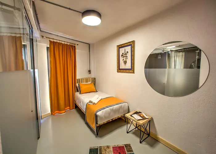 Vavien Hotel