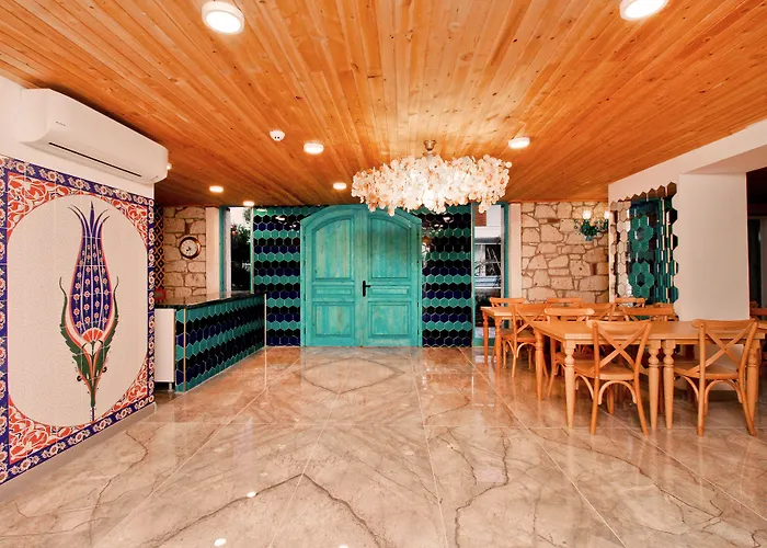 Dam Hotel Lara
