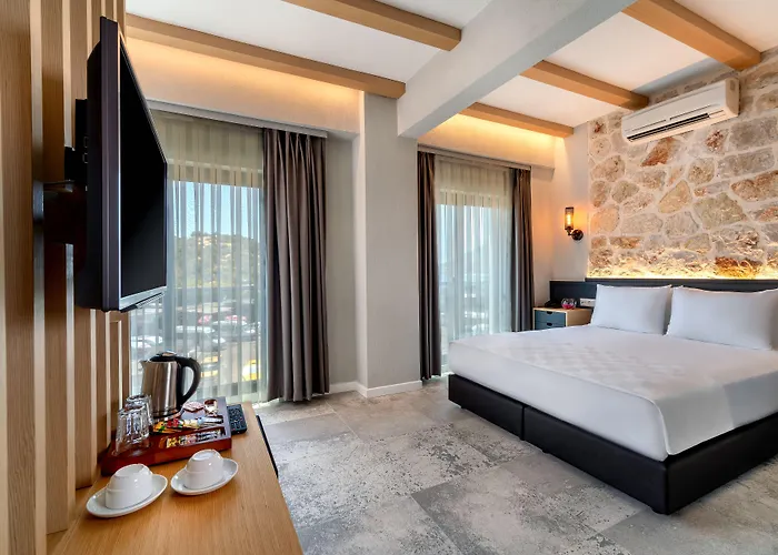 Isola 12 Hotel