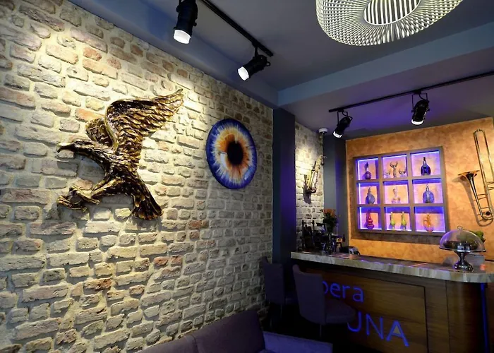 Pera Luna Residence