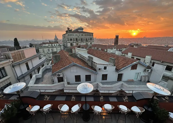 Ruz Hotels