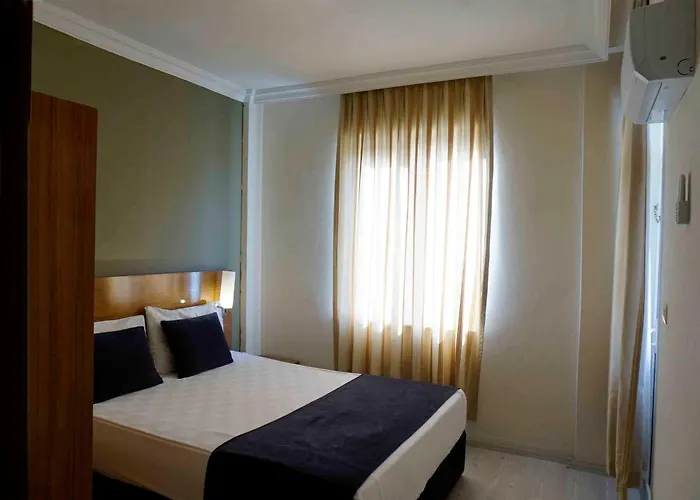 Sunlight Garden Hotel