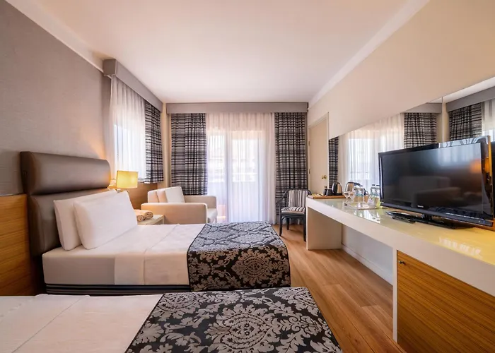 Cettia Beach Resort (Adults Only)
