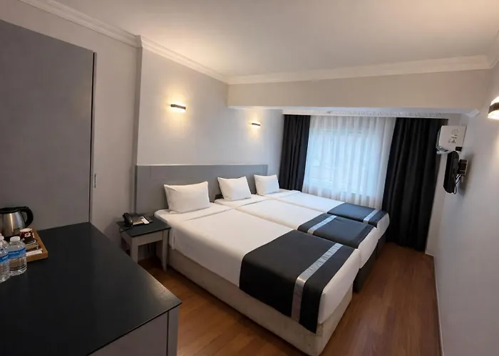 Peak Star Hotel