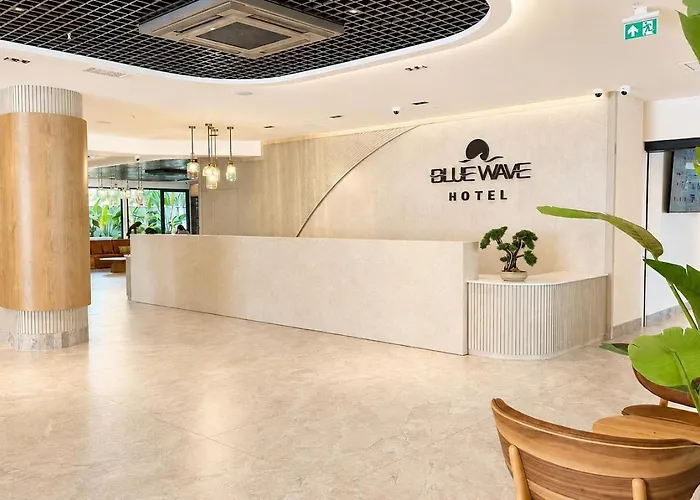 Blue Wave Suite Hotel