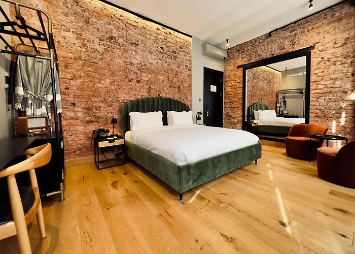 Ruz Hotels