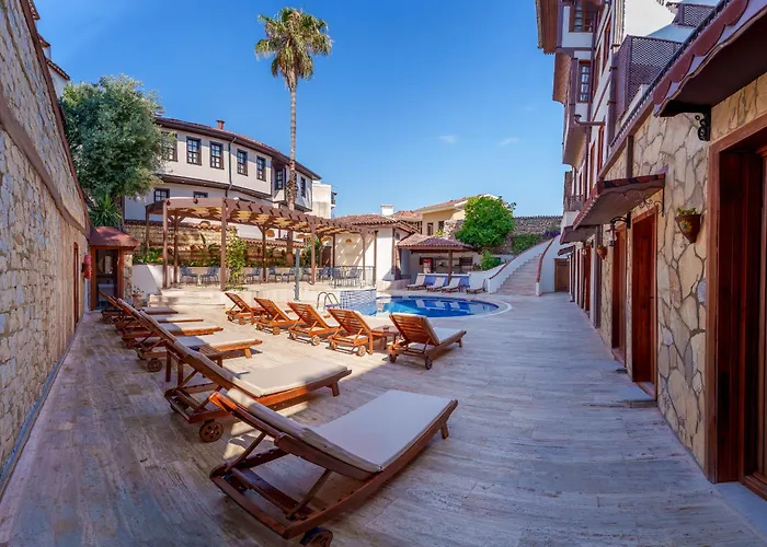Argos Hotel