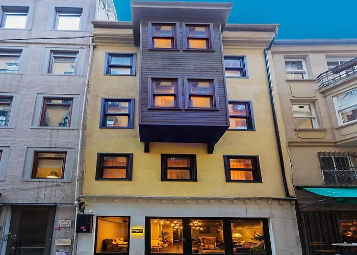 Meroddi Galata Mansion