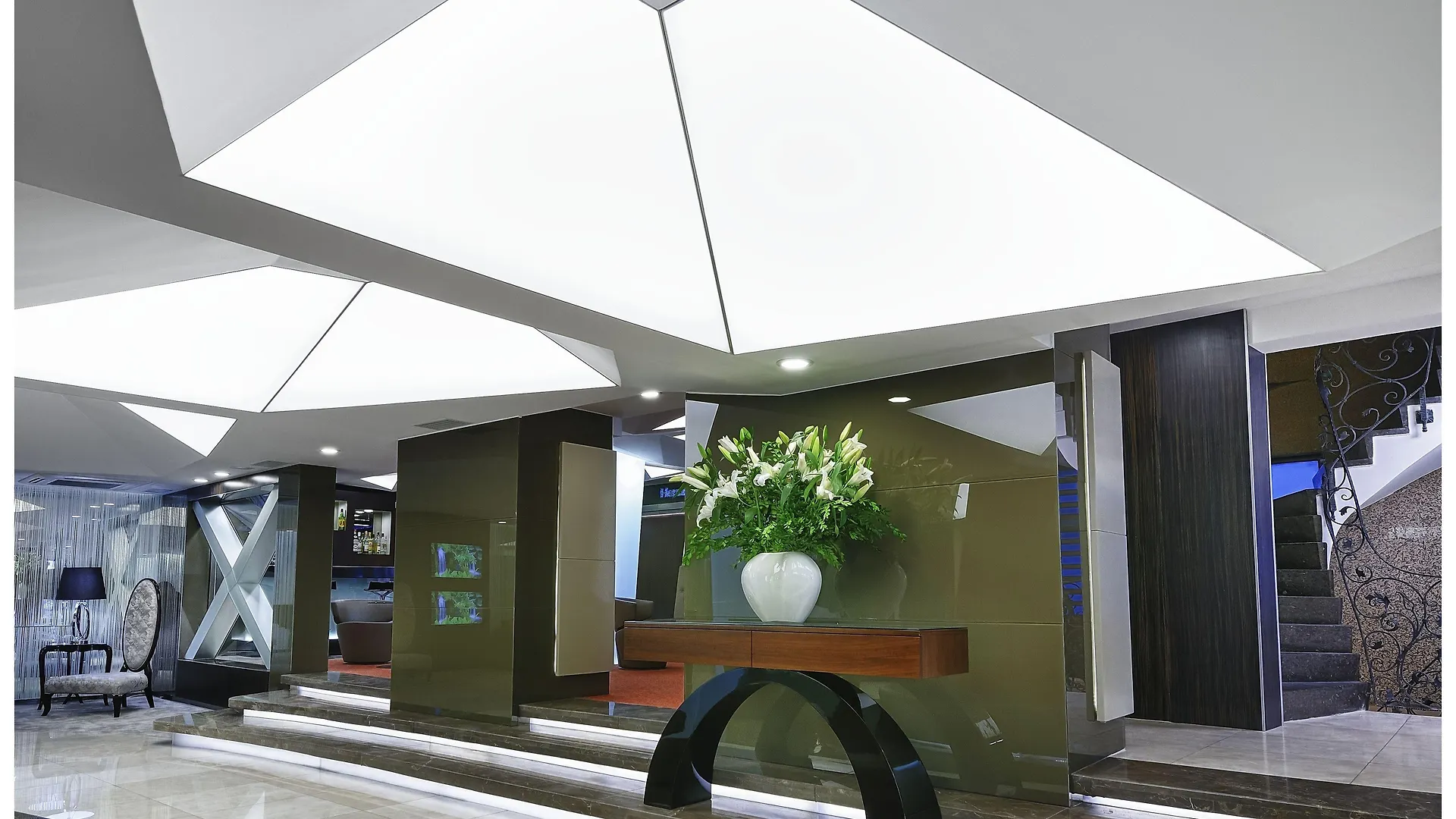 Where to Stay for Work: 15 Best Business Hotels in Taksim