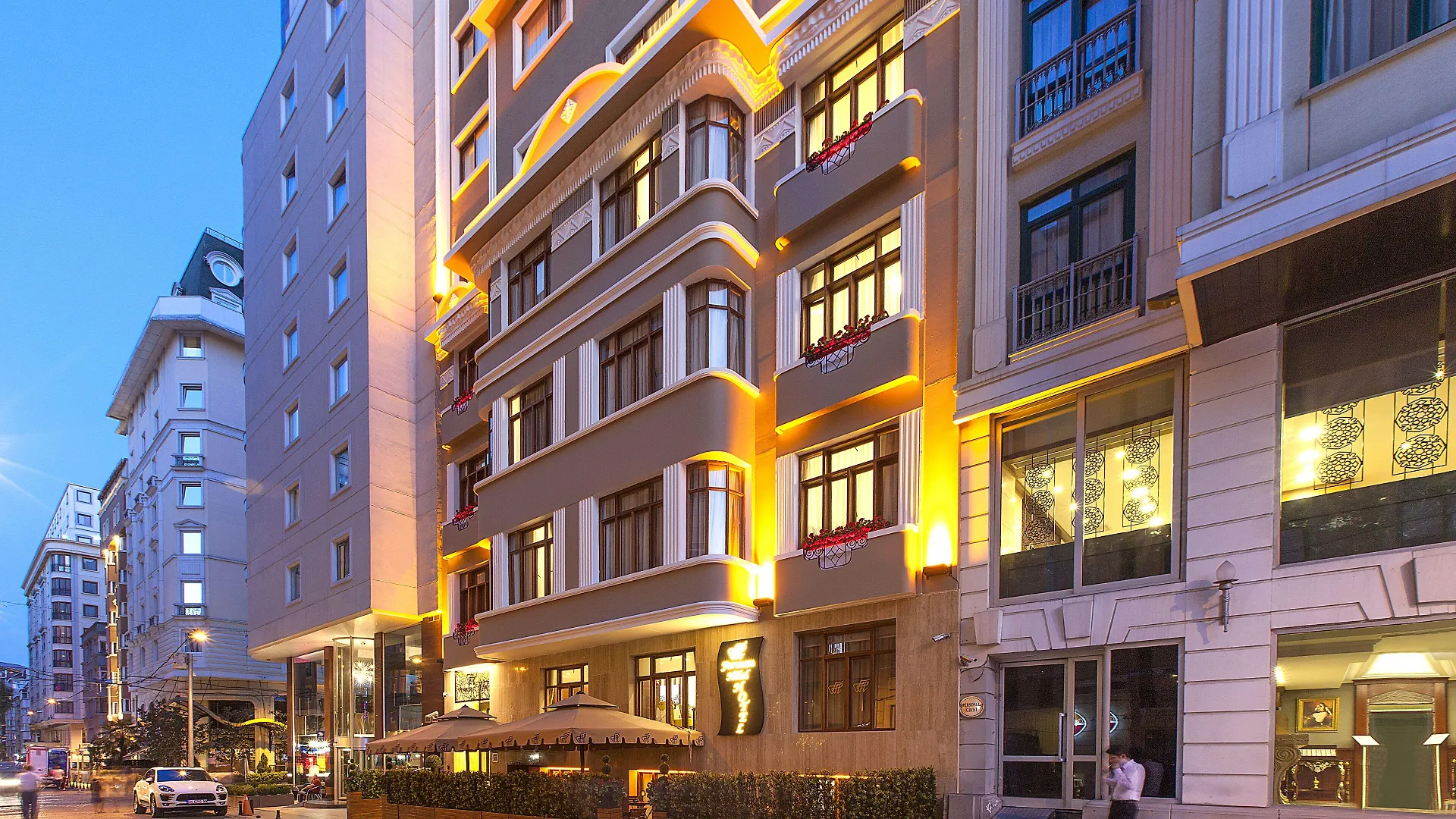 Staying In Taksim: 15 Spa Hotels Ranked & Compared
