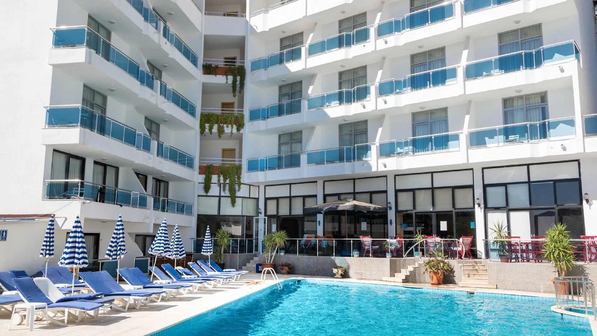 Staying Near Kusadasi Castle: 15 Spa Hotels Compared