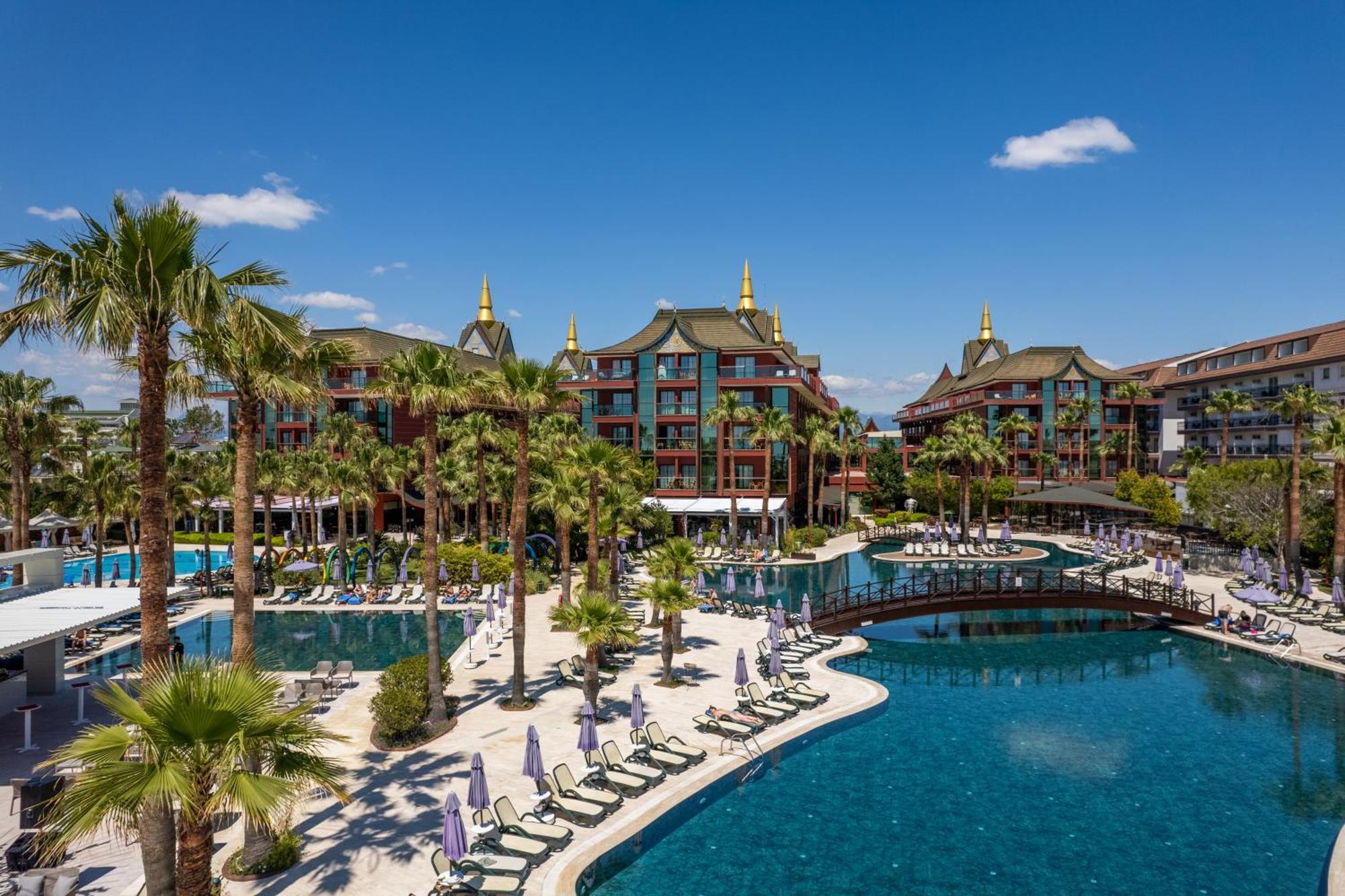 4 Family Hotels Near The Montgomerie Golf Course Worth Booking