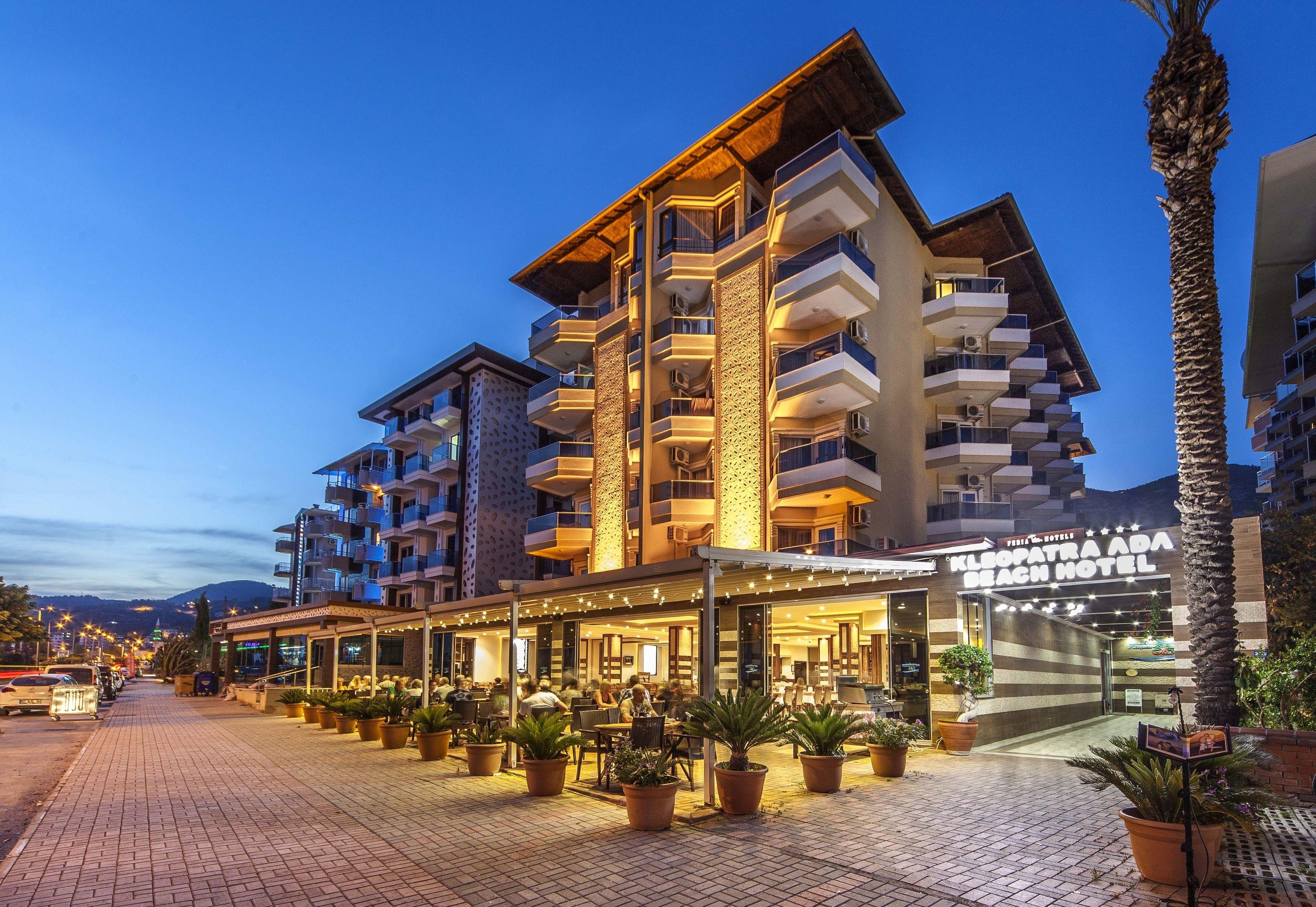 15 Beach Hotels Near Alanya Lunapark Worth Booking