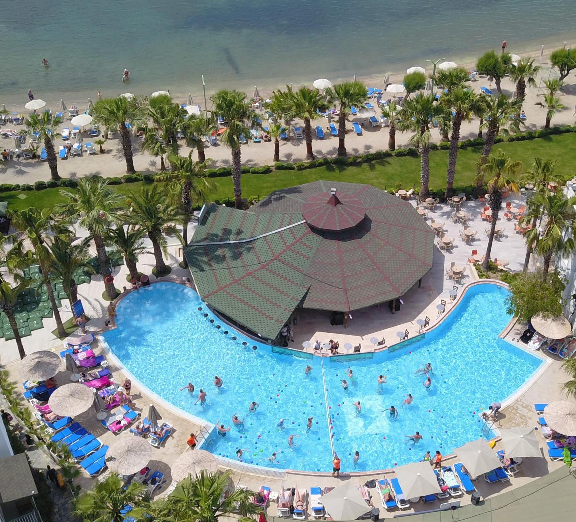 15 Family-Friendly Hotels Near Pedasa Antique City Worth Booking