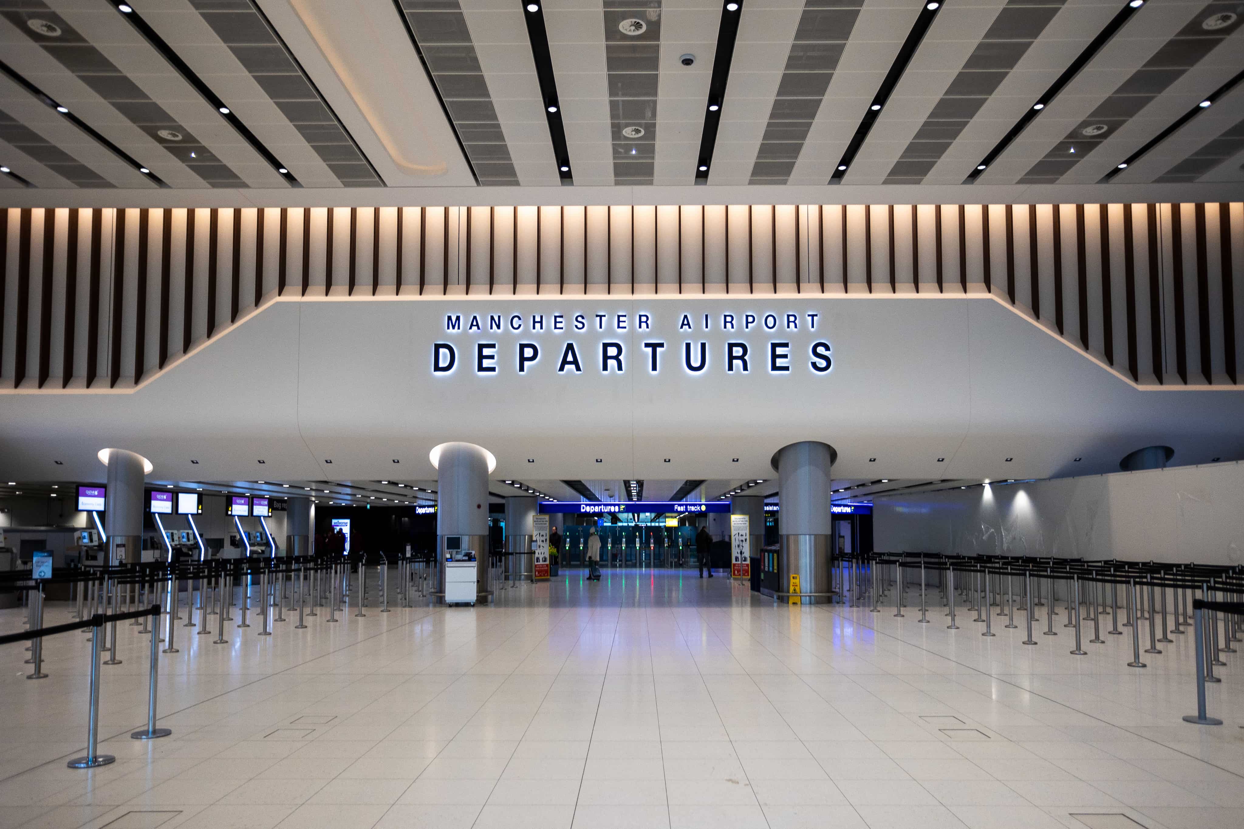 Manchester Airport terminal departures hall
